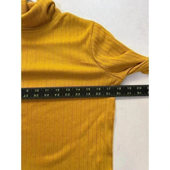 J Crew Turtleneck Long Sleeve Top Womens Size S Yellow Blouse NWT - Picture 8 of 9